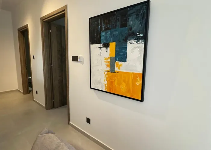 204 Lux Level2 Tower 206 Nicosia