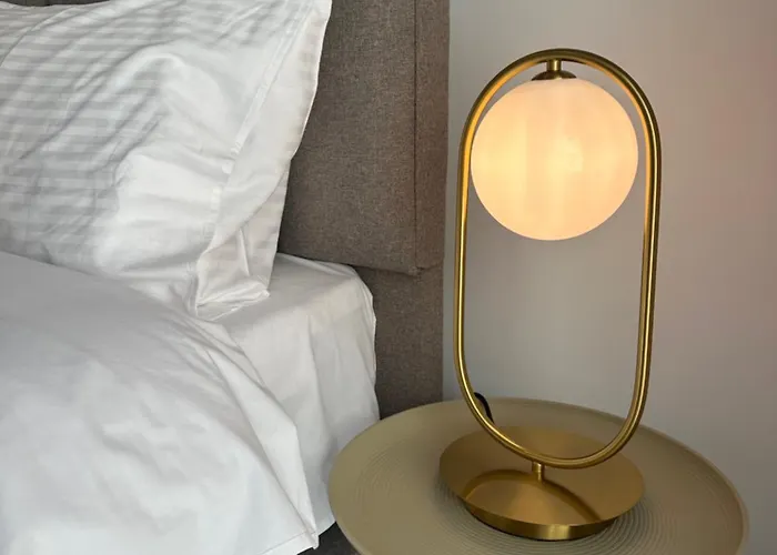 204 Lux Level2 Tower 206 * Nicosia