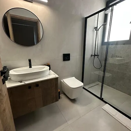 204 Lux Level2 Tower 206 Apartman