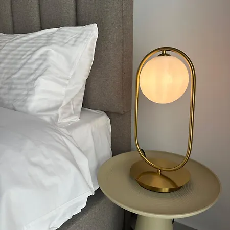 204 Lux Level2 Tower 206 * Nicosia